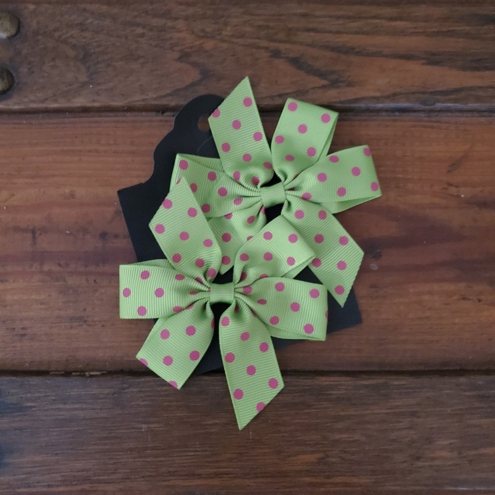 New mint green with pink polka dot hair bows.